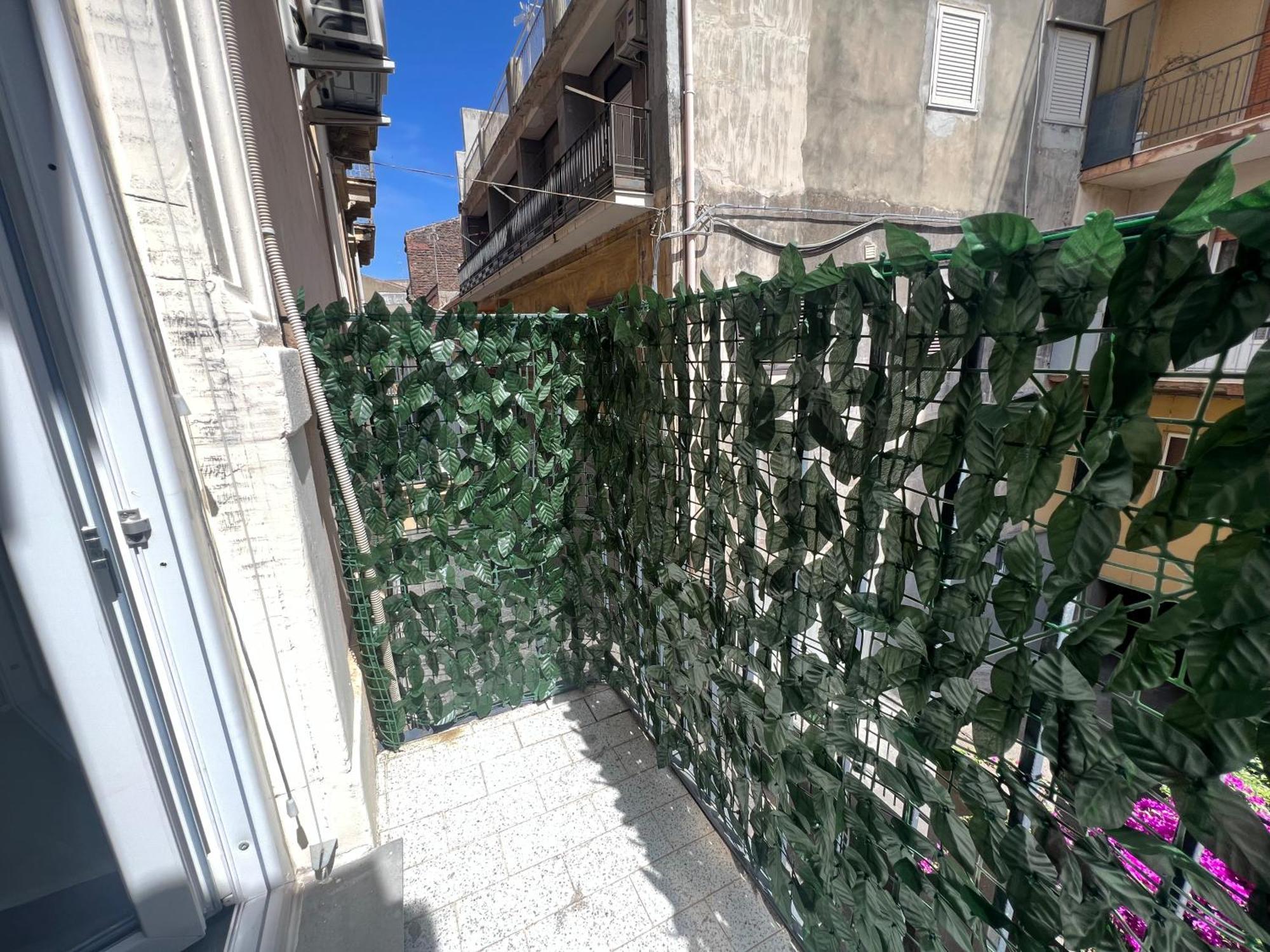Leoscar Apartment In Catania Center Self Check-In Екстер'єр фото